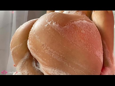 ❤️ Brunetka masturbuje kundičku s vibrátorom až do intenzívneho orgazmu v sprche ❤️❌ Sex video na sk.basseyn-vsem.ru ❌️❤