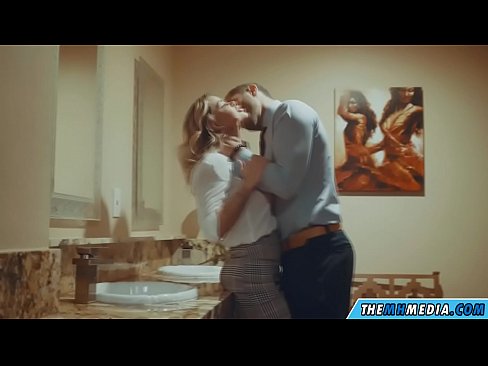 ❤️ Keď vás prsnatá blondínka zvádza na verejných toaletách ❤️❌ Sex video na sk.basseyn-vsem.ru ❌️❤